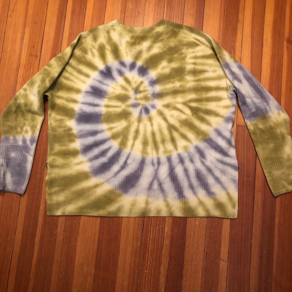 Sweater for fun people